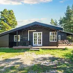 8 Person In Romo Kongsmark